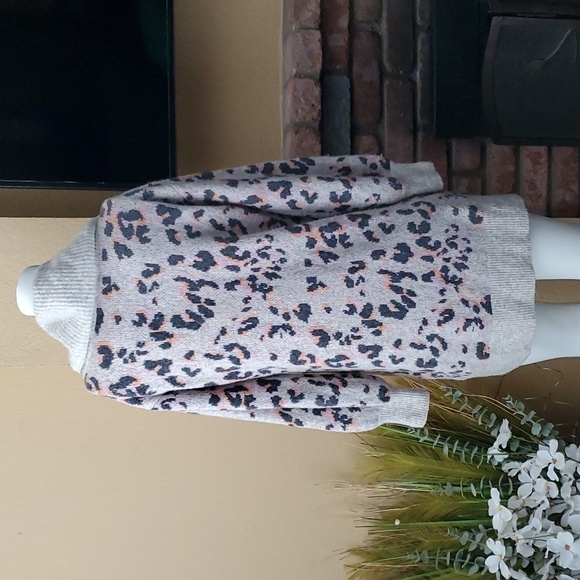 ANTHROPOLOGIE Ribbed Cowl Neck Animal Print Wool Yak Blend Tunic Sweater SIZE:XS - Picture 4 of 10